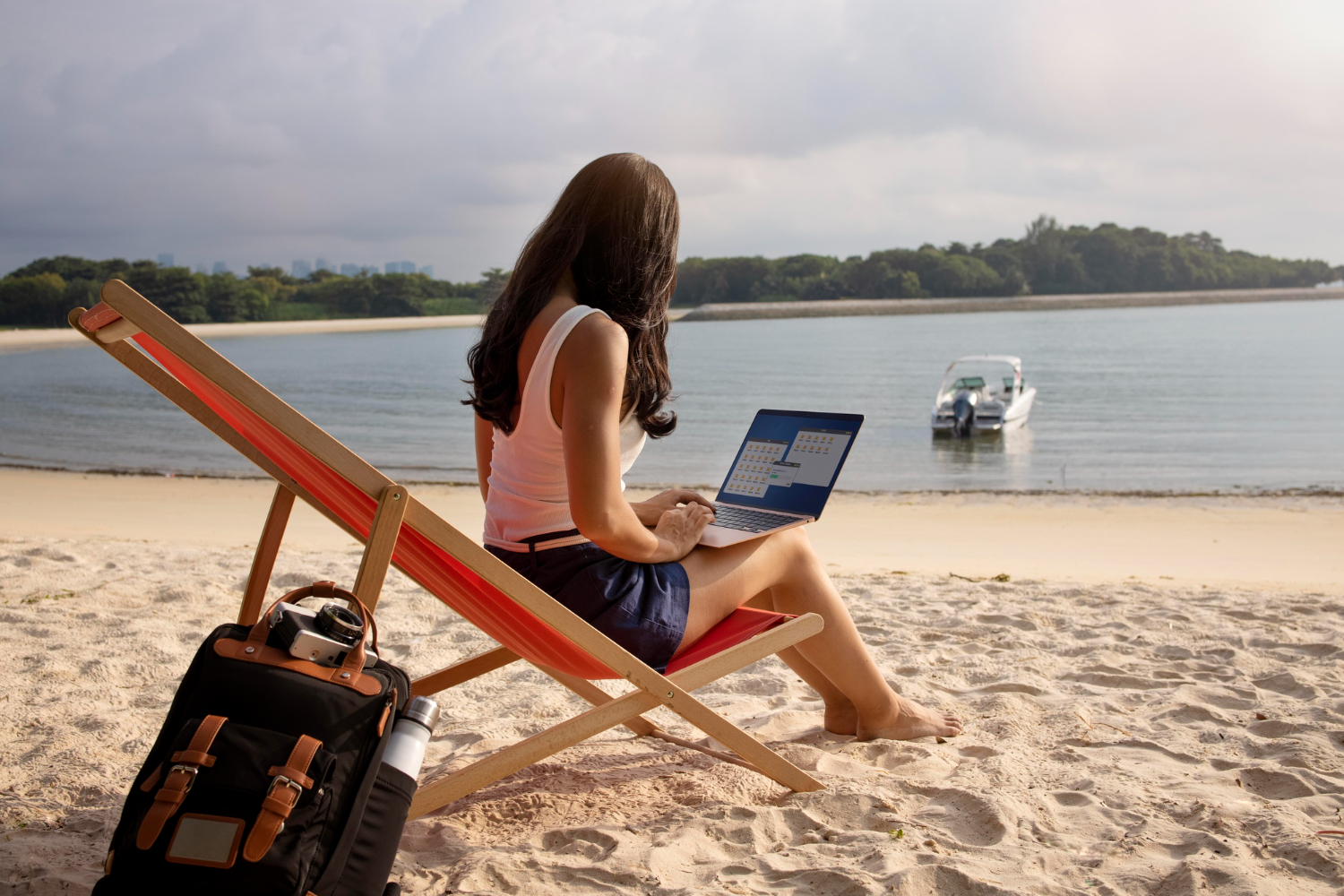 Navigating Hawaii’s Digital World: Online Safety Tips for Travelers and Locals